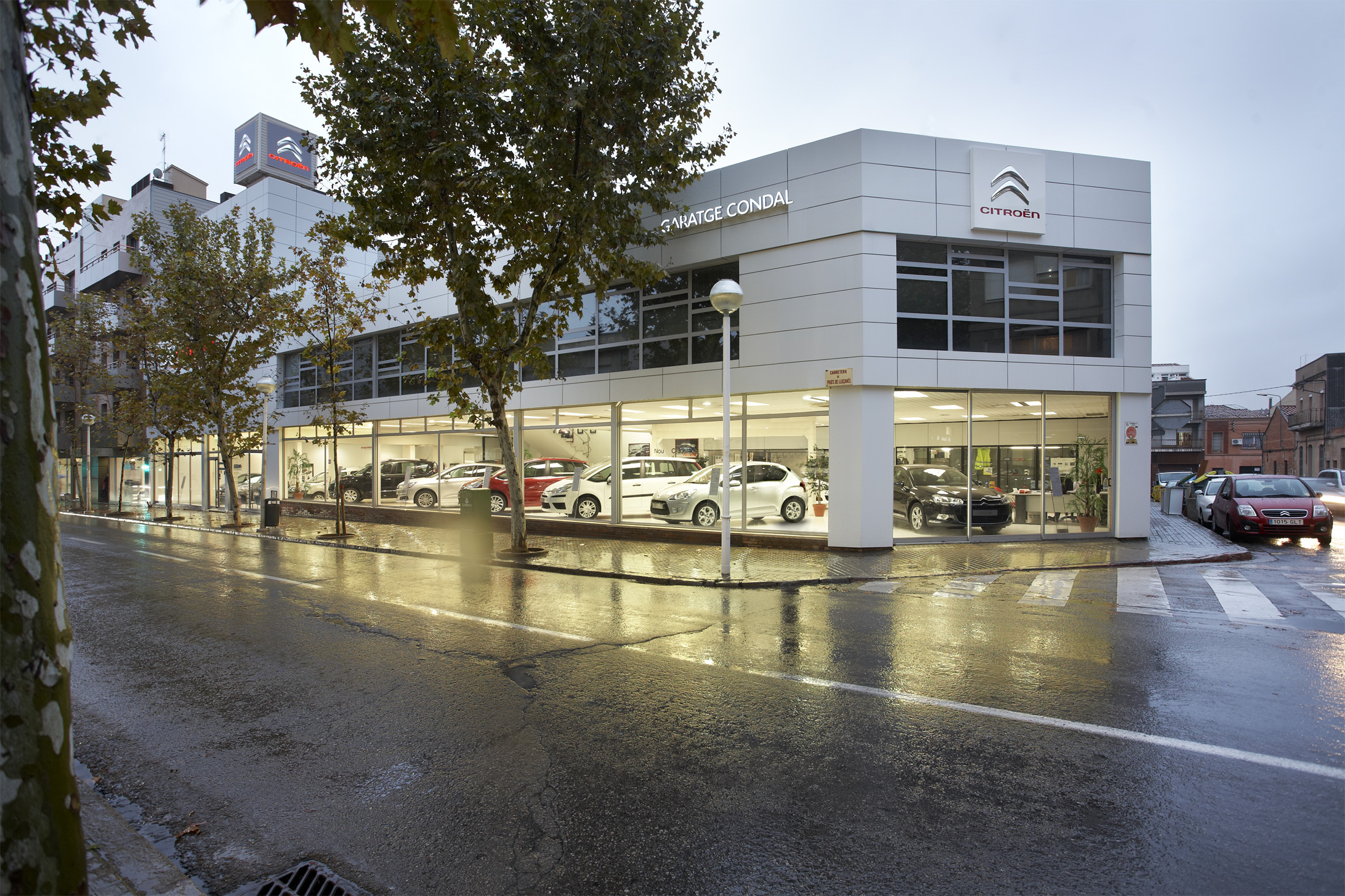 Concesionario Oficial Citroen Exclusivas Pont Sabadell  - Grupo MAAS