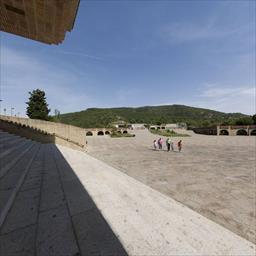 Virtual tour Santuario de Torreciudad - Entrada al templo Secastilla